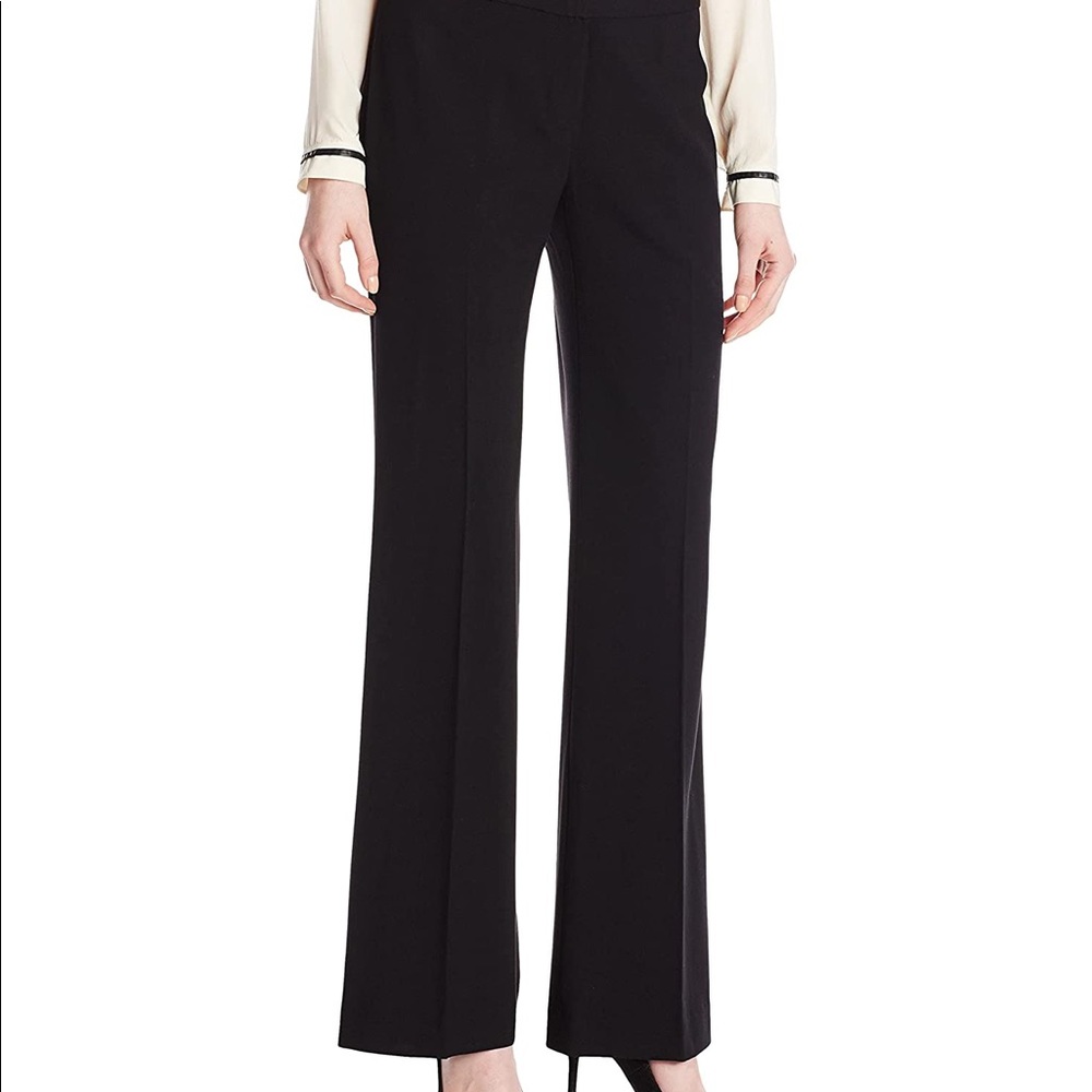 NWT Nine West The Modern Stretch Pant. Size 4.